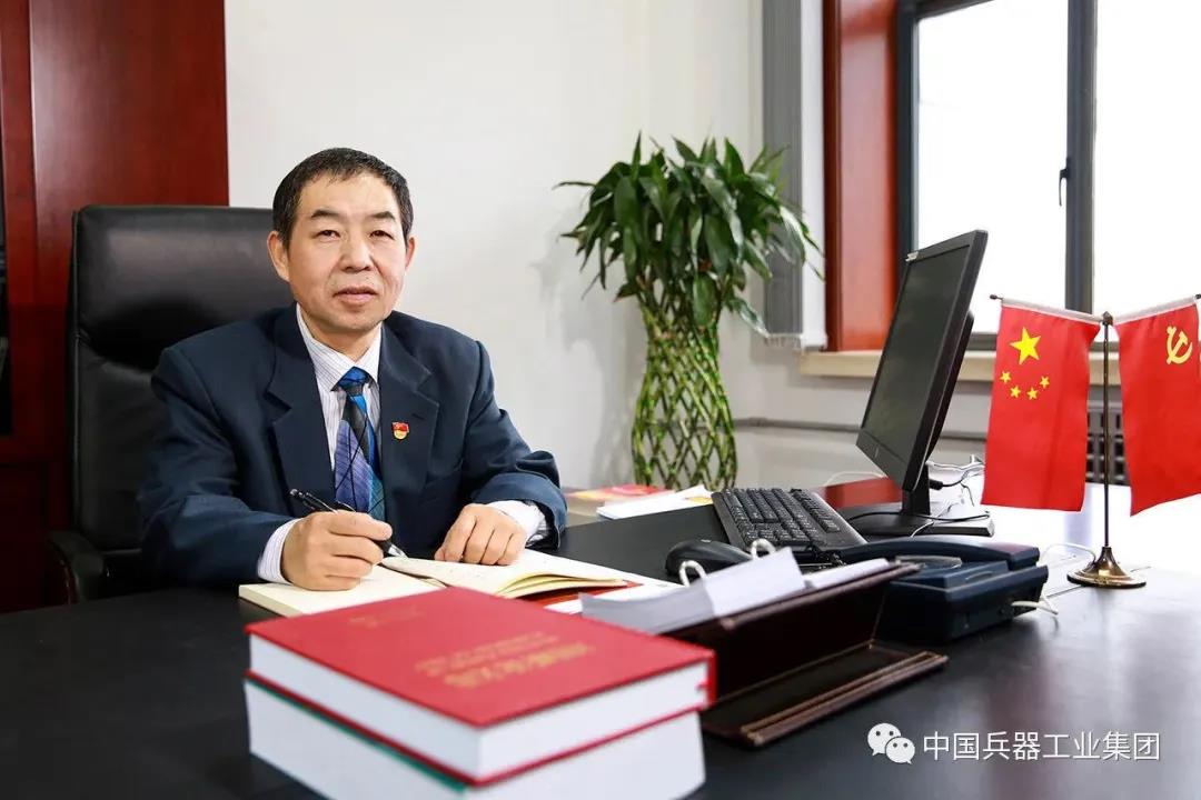 杨树兴.jpg